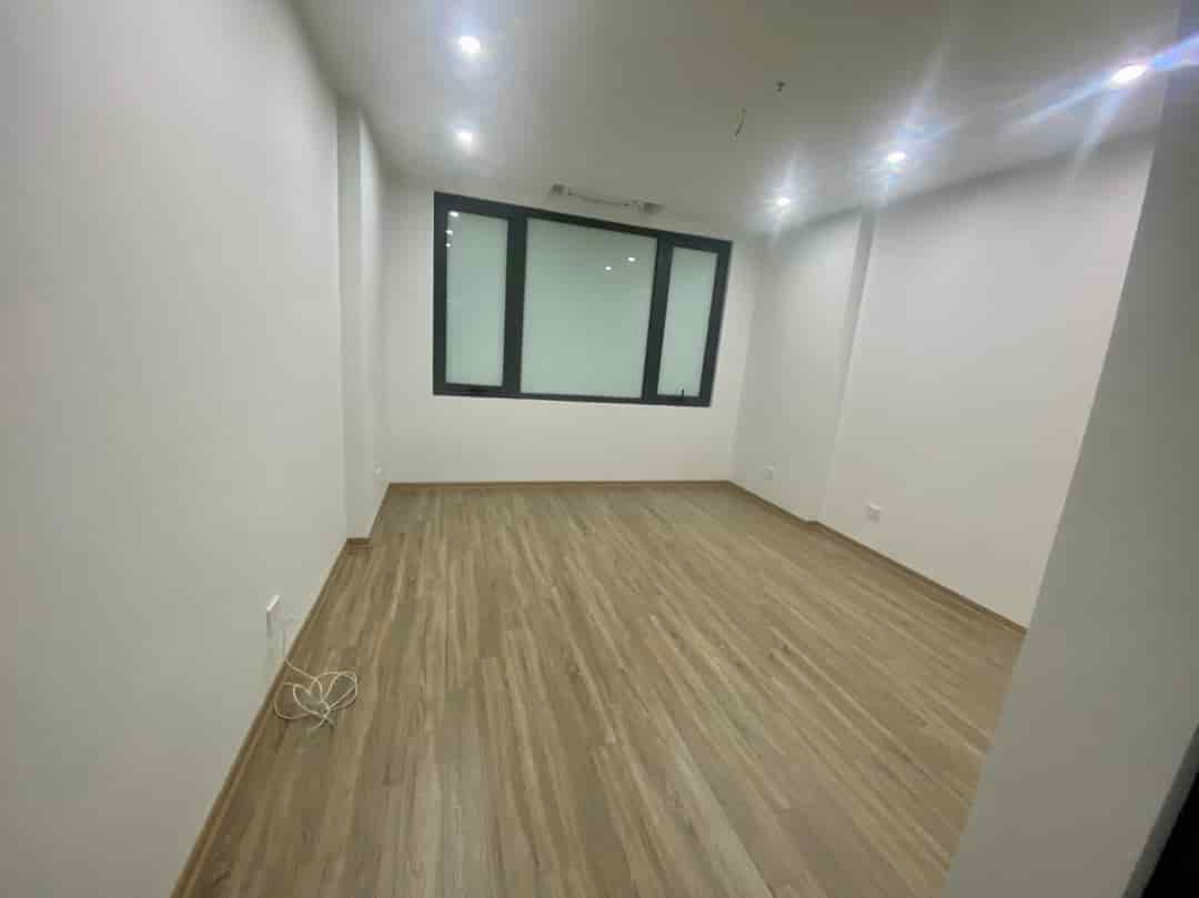 Nhà xây mới, chính chủ cho thuê 70m2, 4T, 16tr, khu Nhân Chính