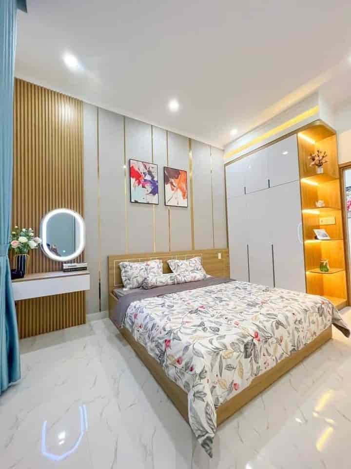 Về quê bán nhà 60m2, 1 trệt 2 lầu, SHR, 910tr, Nguyễn Văn Đậu, Bình Thạnh