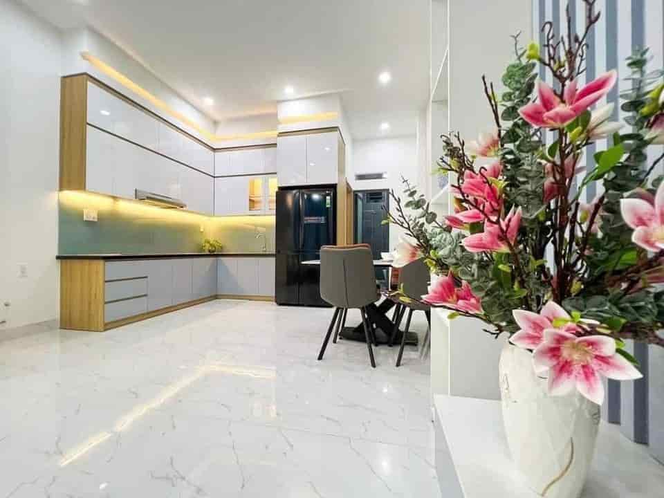 Về quê bán gấp nhà 60m2,1 trệt 2lầu,SHR,910tr,Nguyễn văn đậu,Bình thạnh,LH Hùng