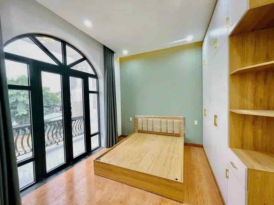 Cần tiền bán gấp nhà 60m2,đ.Chu van an,Bình thạnh, SHR, gần học viện cán bộ HCM,LH Hùng