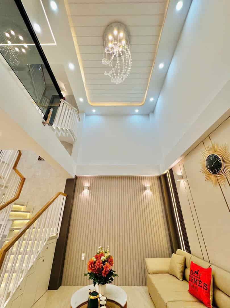 Chính chủ gửi bán nhanh nhà 48.8m2 giá 2 tỷ 800tr Phan Chu Trinh P24, Bình Thạnh, sổ hồng riêng