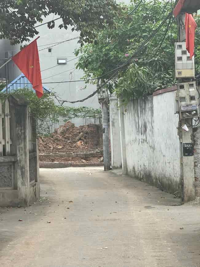 Bán 44m đất 2 mặt tiền ở thôn Lương Nỗ, xã Tiên Dương, ĐA, HN