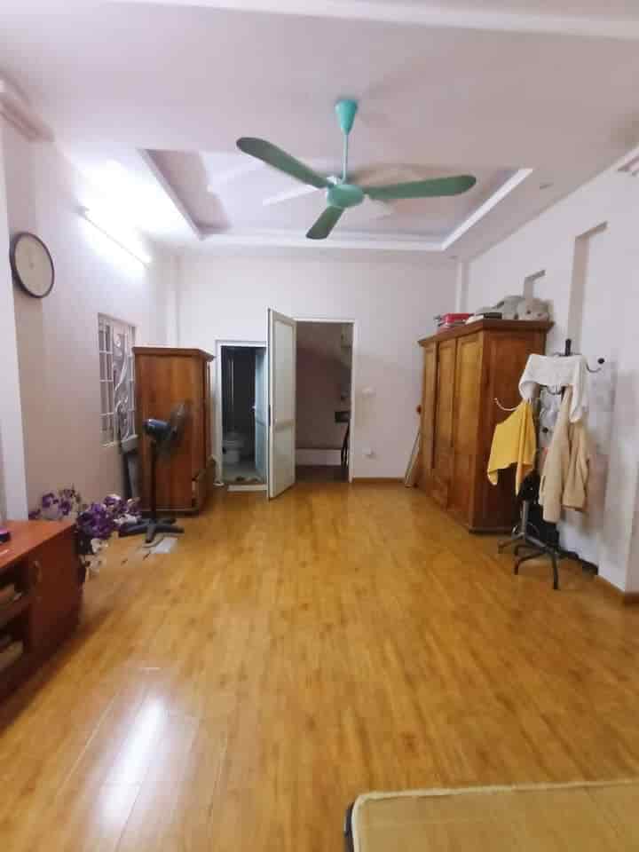 Cần bán căn nhà 65m2, 2 phòng ngủ, 2 nhà vệ sinh đường Nguyễn Văn Luông.