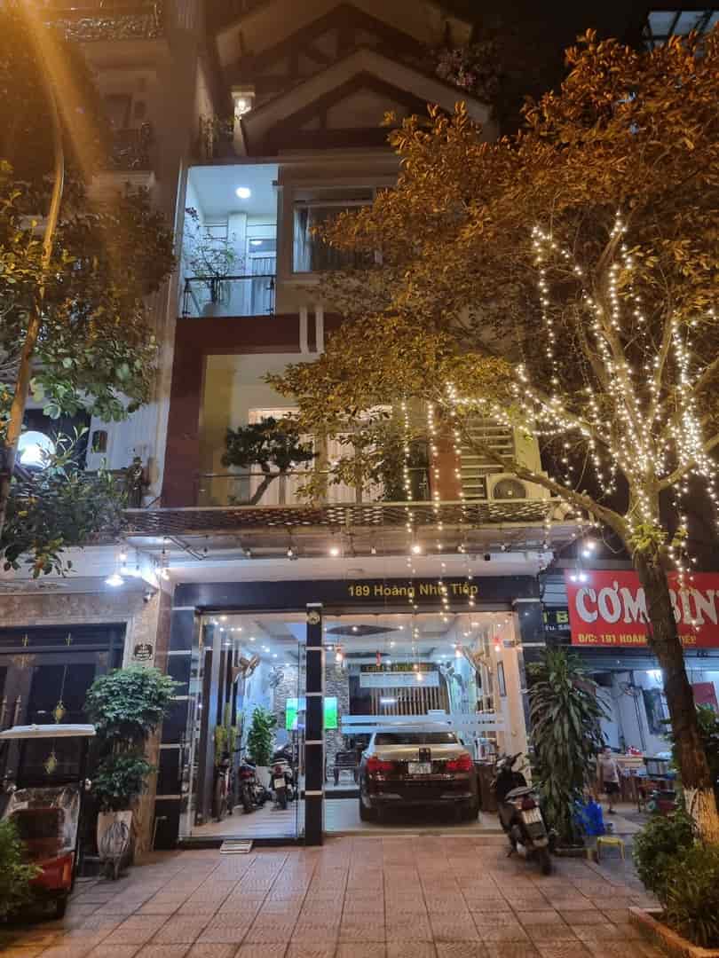 Bán đất tặng nhà 4,5 tầng mặt phố Hoàng Như Tiếp, Long Biên, Hà Nội
