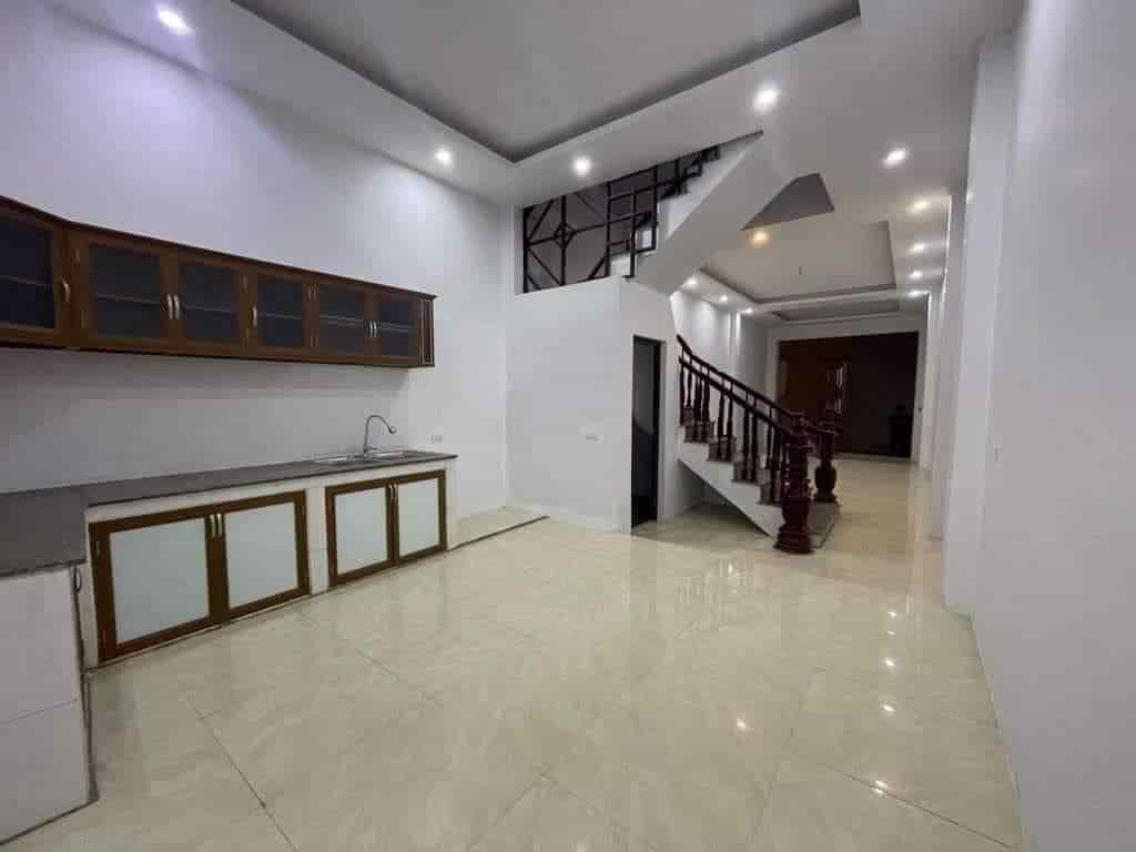 Bán nhà 3 tầng 50m2 Lễ Pháp, Tiên Dương, Đông Anh, mặt tiền 5.2m, đường ô tô thoải mái vào nhà, chỉ 4.x tỷ