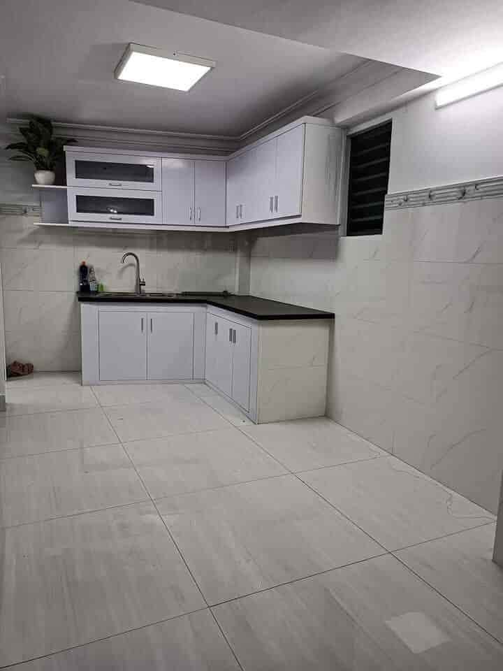 Cần vốn KD bán nhà 1T1L, 2PN, 2WC, Đ. Lê Văn Sỹ, gần ĐH Sư Phạm, 58m2, có SHR, giá 988 triệu