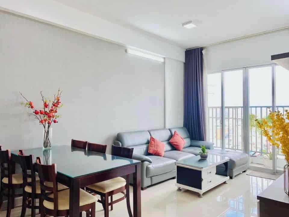 Về quê bán căn hộ Carillon 5, Tân Phú, 70m2, giá 1 tỷ 520 triệu