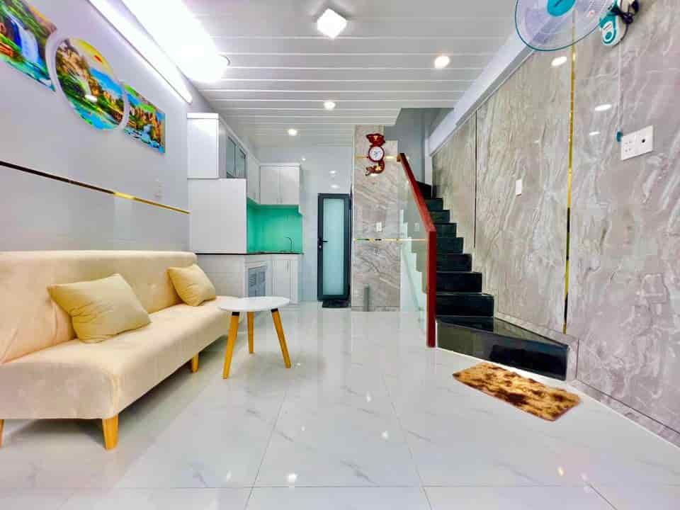 Về quê bán nhà Huỳnh Mẫn Đạt, quận 5, 49m2, 1 tỷ 940 triệu, SHR