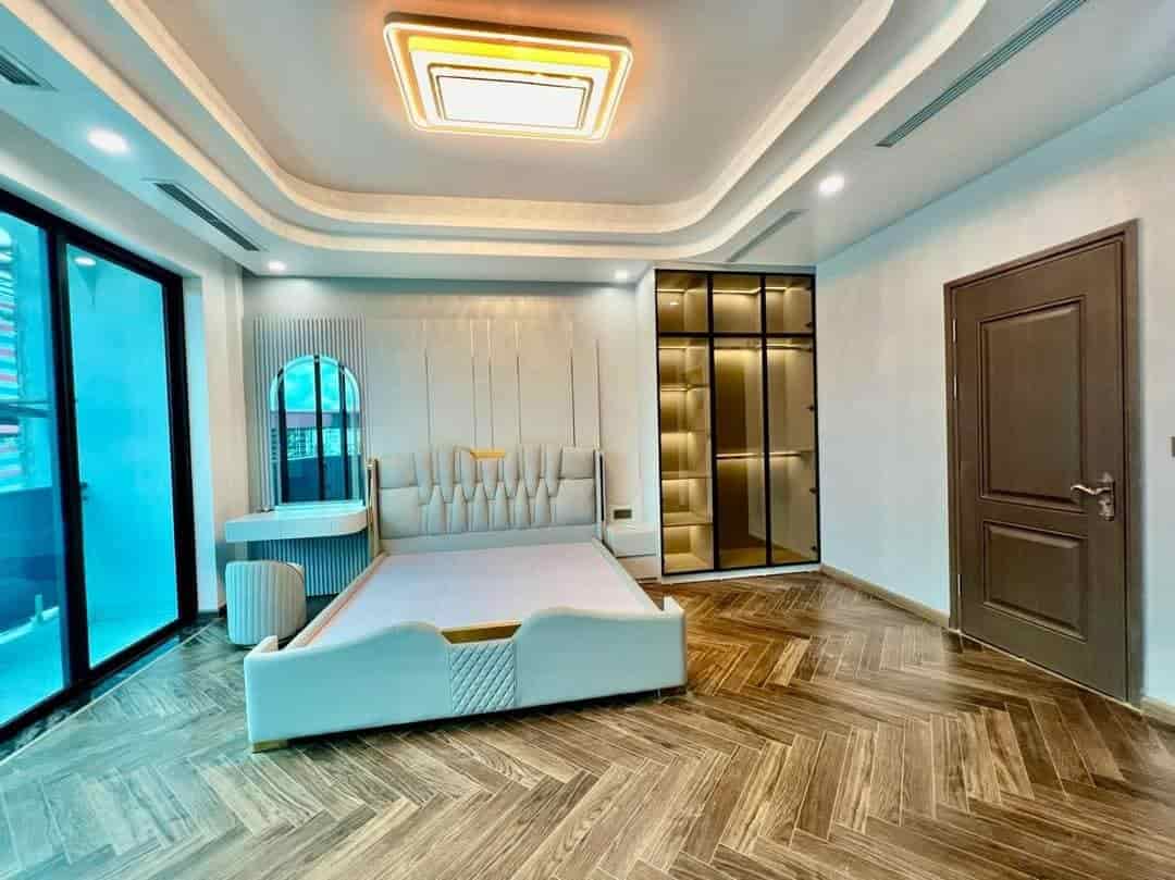 Cuối cùng chủ nhà cũng giảm giá bán căn nhà 51m2, 6 tầng, giá  chỉ còn 9,15 tỷ