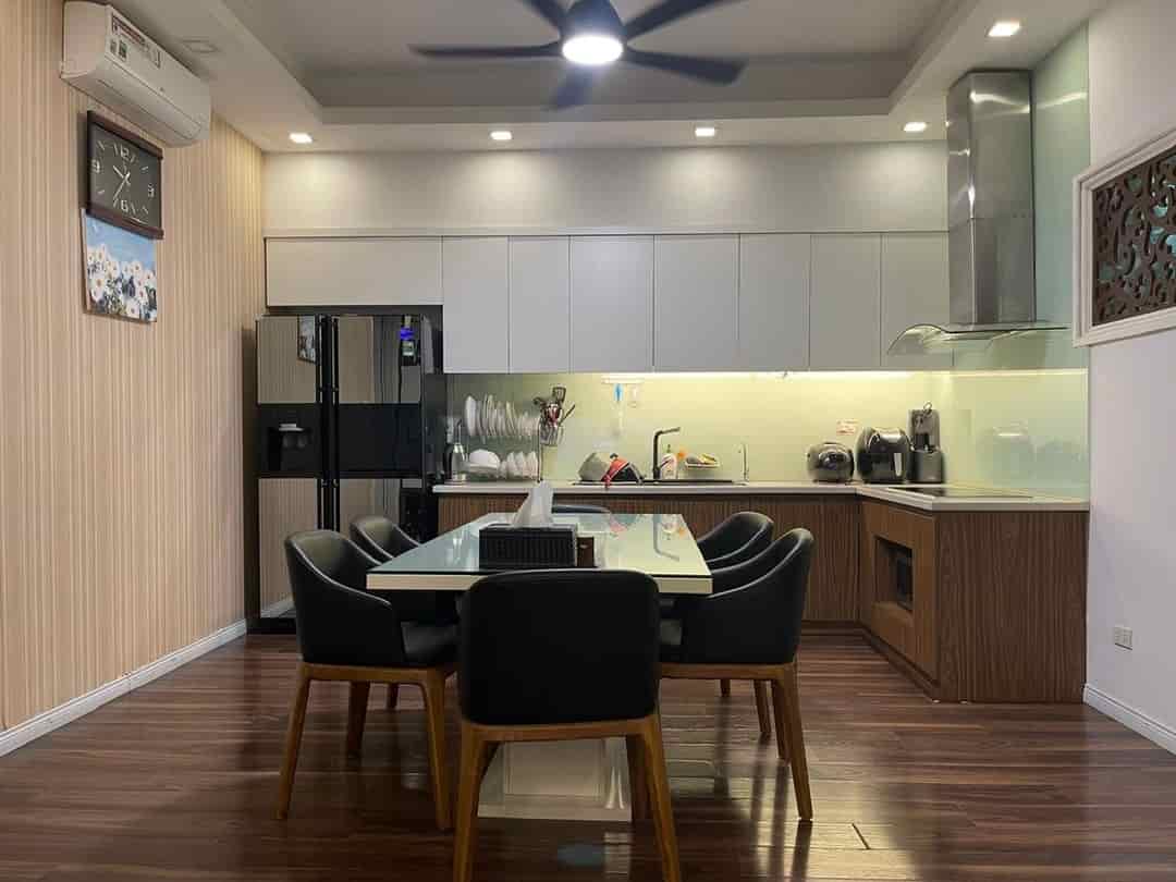 Bán nhanh căn hộ tòa 120m2 N4D Trung Hòa Nhân Chính giá 5,9 tỷ