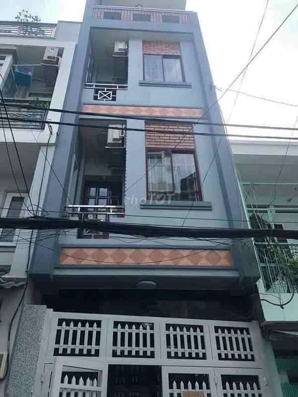 Cho thuê nhà nguyên căn 1 trệt 3 lầu ngay trung tâm Phú Nhuận