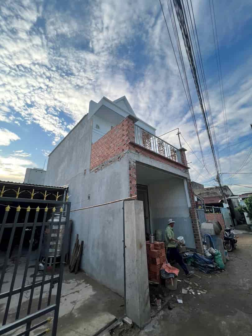 Nhà 1 trệch 1 lầu Mái Thái phường Tân Vạn, Thành phố Biên Hoà, Đồng Na, diện tích 46m2, 4x13m