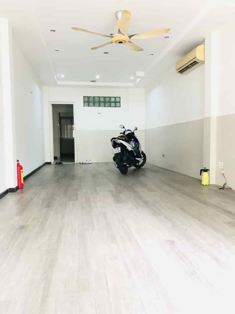 Bán nhà Nguyễn Tri Phương, phường 8, quận 5, DT 4x20m, công nhận đủ 80m2, 3 tầng, 12 tỷ TL