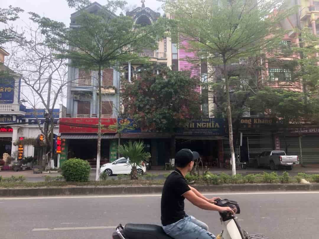 Chính chủ bán nhà đường đôi Nguyễn Văn Cừ, Đồng Kỵ, vị trí hiếm có, sổ đỏ vĩnh viễn