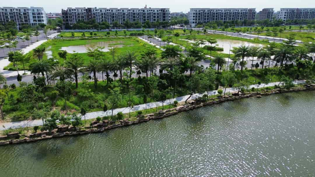 Lô đất view hồ điều hòa Vườn Hồng Từ Sơn Garden