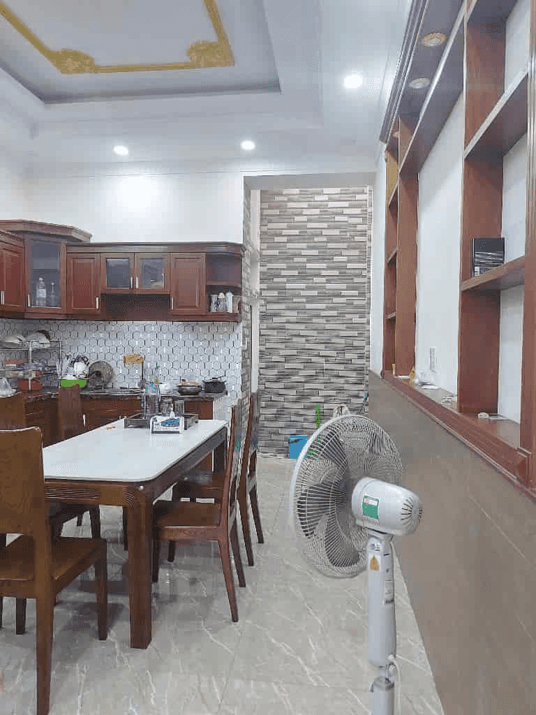 Nhà 4 tầng Dương Đức Hiền, Tân Phú, 64m2, 7.9 tỷ