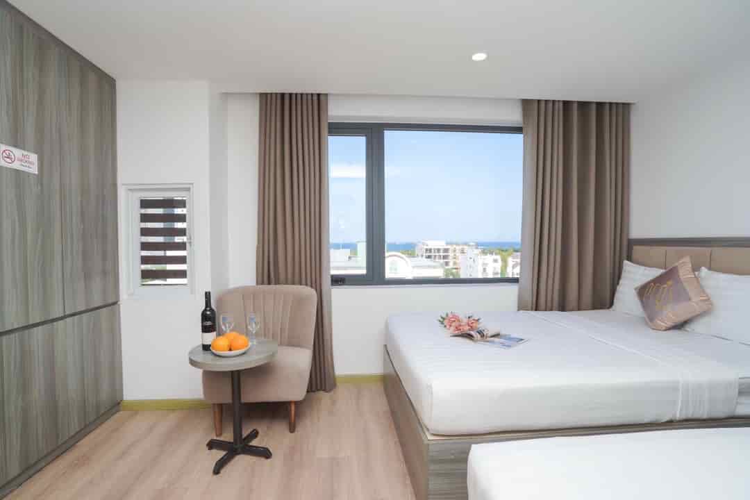 Cần bán khách sạn mặt tiền Hồ Nghinh sát biển Mỹ Khê, Đà Nẵng, vị trí cực kỳ đắc địa 101m2, 8 tầng, chỉ 25 tỷ