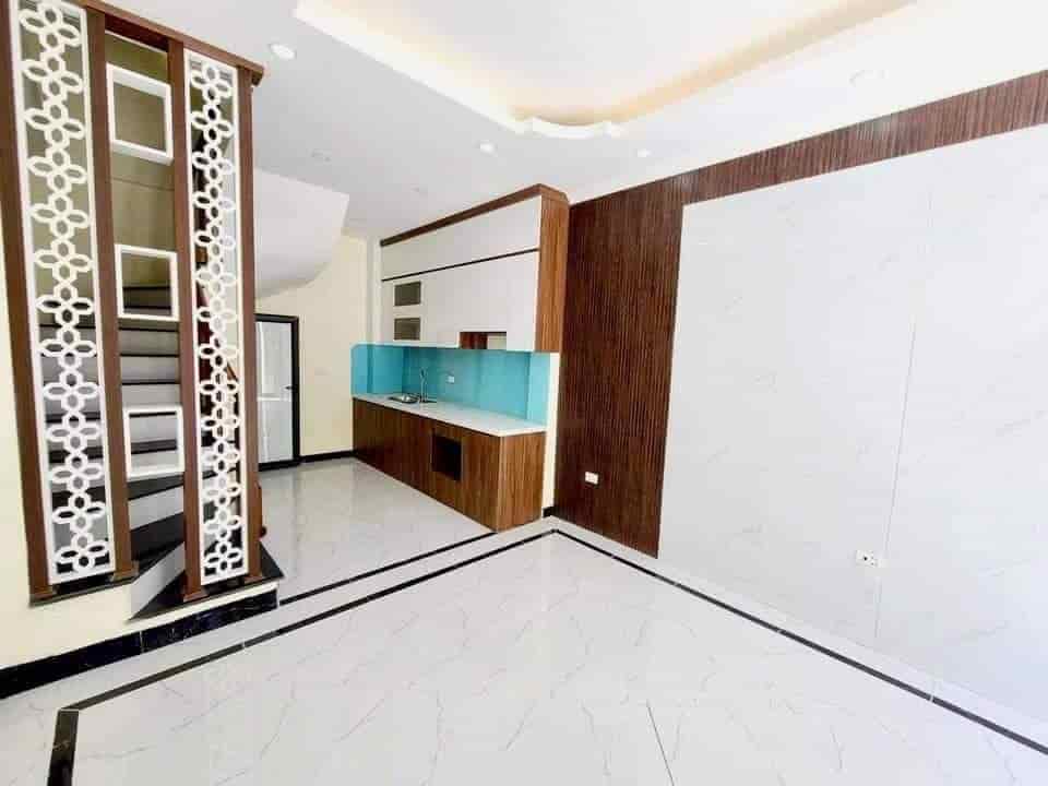 Bán nhà riêng Đại Tự, Kim Chung 32m2, xây dựng đơn lập, lô góc nở hậu, ô tô đỗ cách 12m