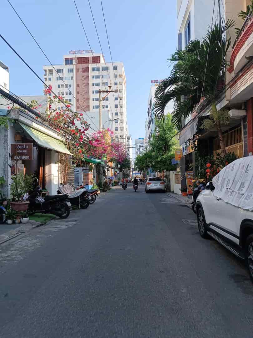 Bán nhanh trả nợ đường 5m, cắt Nguyễn Văn Thoại nhà đẹp 100m2, giá 4.x tỷ