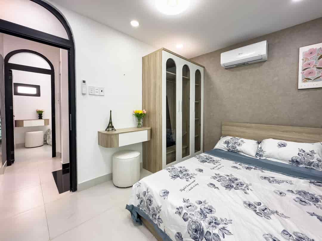 Sơn Trà, sát Nguyễn Văn Thoại, ô tô tránh, 2 tầng mới keng, 90m2, chỉ 5 tỷ nhích