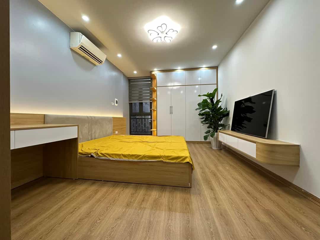 Bán gấp nhà gần Hồ Gươm 40m2, 4 tầng, giá 4.9 tỷ