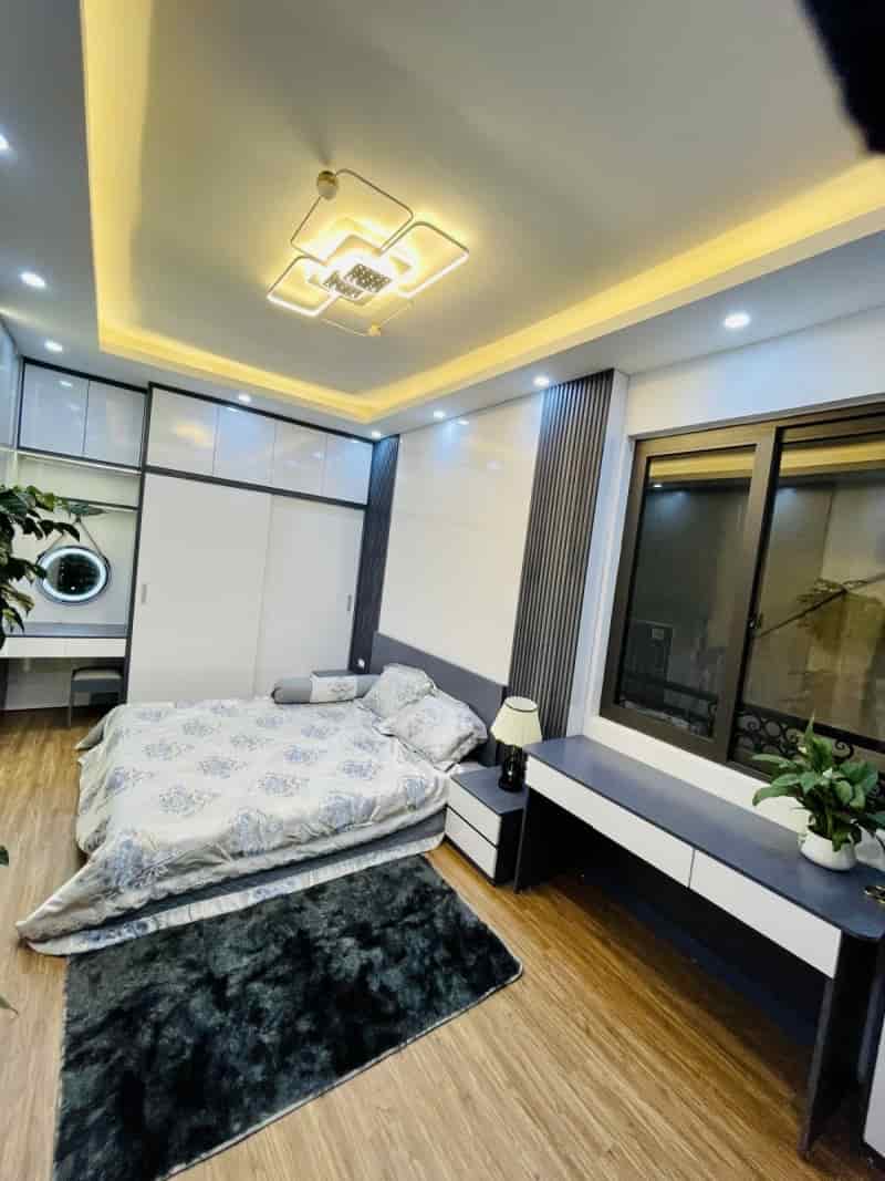 Bán nhà phố Giải Phóng 50m2, 5 tầng, MT 4m, giá 4 tỷ