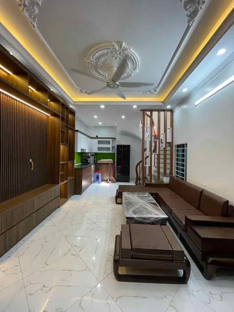 Chính chủ bán nhà 35m2, 5 tầng ngõ 191 Phạm Văn Đồng, 2 mặt thoáng, đã đầu tư full nội thất
