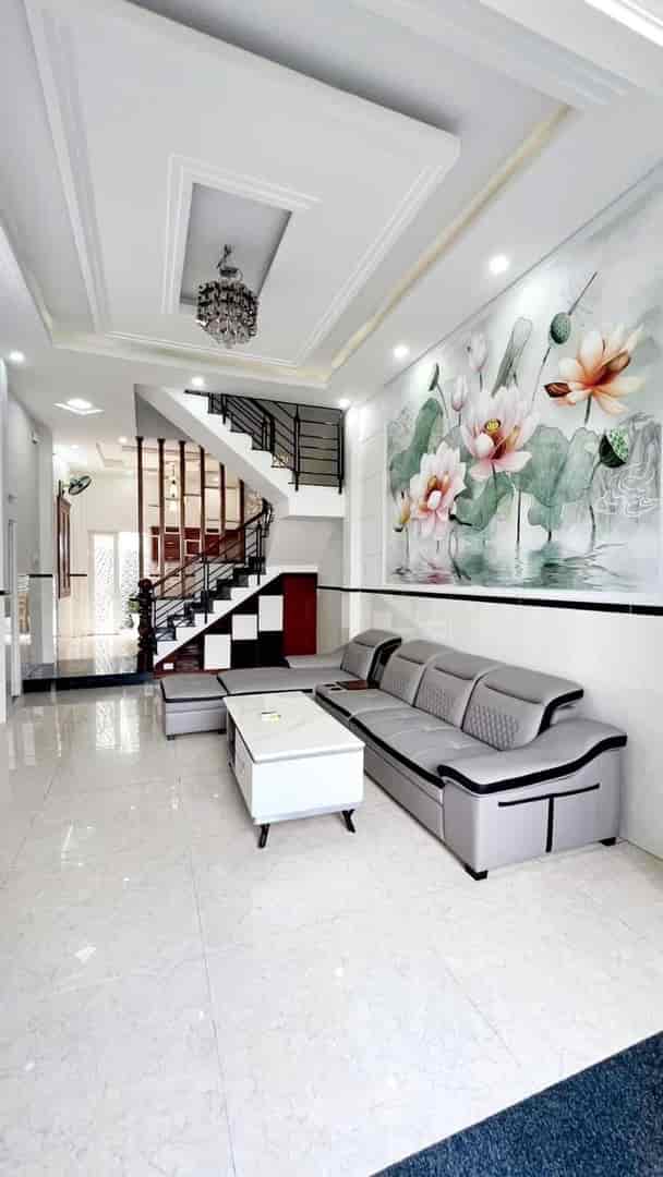 Bán biệt thự villa mini, đường Tân Phước, Q.10, 1 trệt, 3 lầu, giá 2 tỷ 850