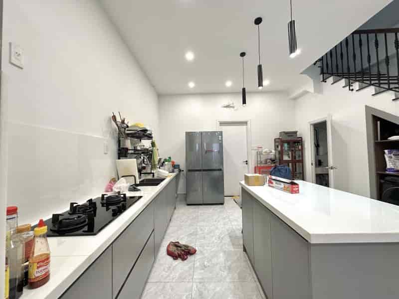 Villa Phú Nhuận Trường Sa, đường Huỳnh Văn Bánh, p13, 3 tầng, 92m2, 14 tỷ tl