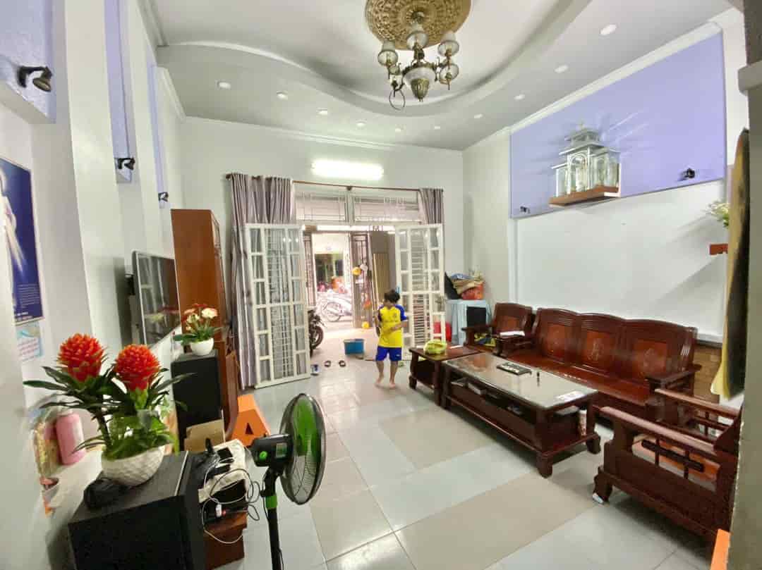 Bán nhà Phạm Văn Chiêu phường 9, 2 lầu, 5.5x15m, hẻm vip, giá 6.1 tỷ