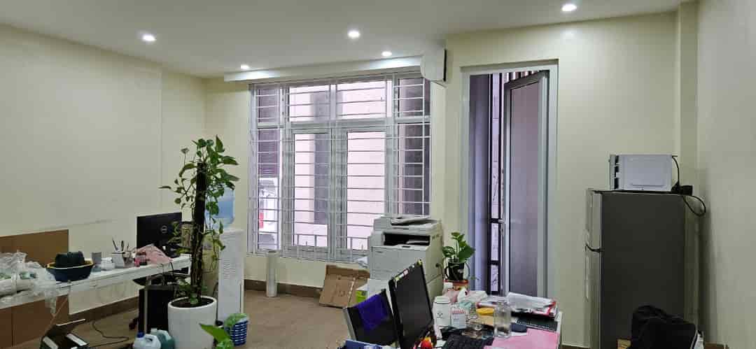 Chính chủ cho thuê sàn văn phòng ngõ 126 Khuất Duy Tiến, Phường Nhân Chính, Quận Thanh Xuân, Hà Nội