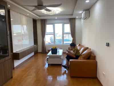 Chính chủ bán chung cư tại ngã tư Văn Phú
