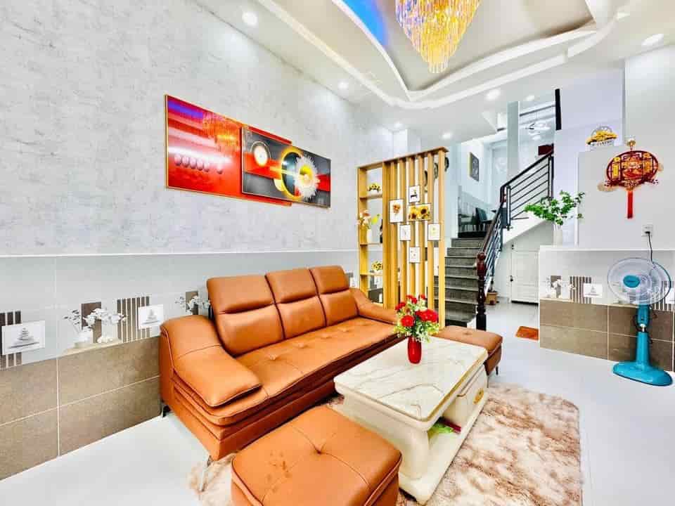 Đi nước ngoài định cư bán nhà đường Trần Huy Liệu, phường 11, Phú Nhuận, TPHCM, giá 2 tỷ 450 triệu