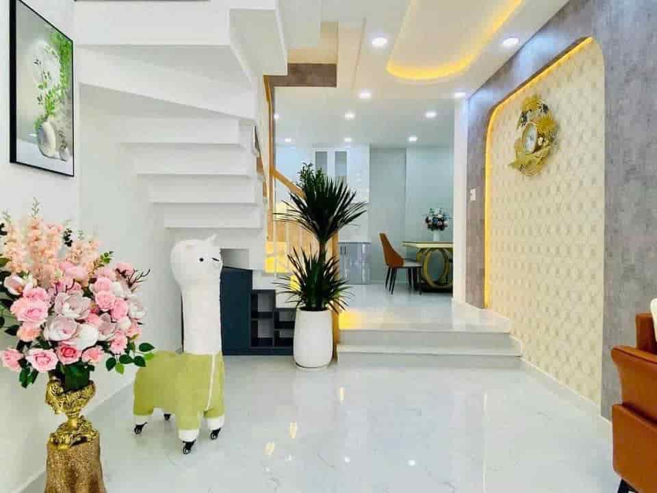 Bạn nhà mặt tiền đường Tăng Nhơn Phú, Phước Long B, TP Thủ Đức, giá 3 tỷ 400 triệu