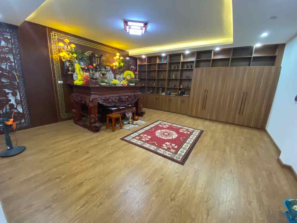 Bán nhà Thanh Am, Long Biên,4 tầng, 52m2, gần phố, gần hồ. An sinh sướng