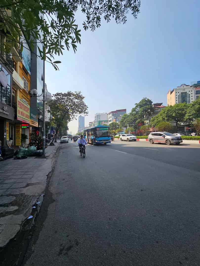 Bán nhà mặt phố Trần Duy Hưng 70m, 6T, MT 5m, vỉa hè rộng khu vực trung tâm kinh doanh đỉnh giá 40 tỷ