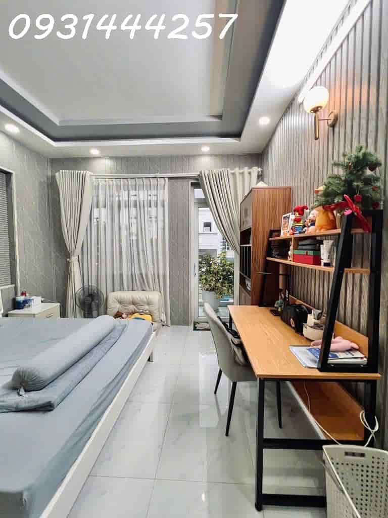 Bán nhà 4 tầng hẻm 55 Nguyễn Văn Công 70m2 ngang 4m cạnh chợ Tân Sơn Nhất 8 tỷ hơn.