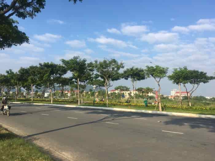 Bán biệt thự mặt tiền Thanh Tịnh, 240m2, 8x29m, gần bến xe, gần Hoàng Thị Loan, nhỉnh 8 tỷ
