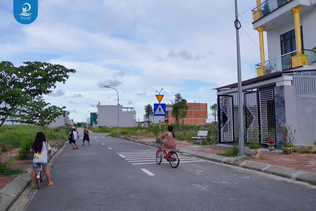 Cần tiền bán nhanh lô đất khu đô thị Phú Mỹ Quảng Ngãi đường 17.5m giá rẻ