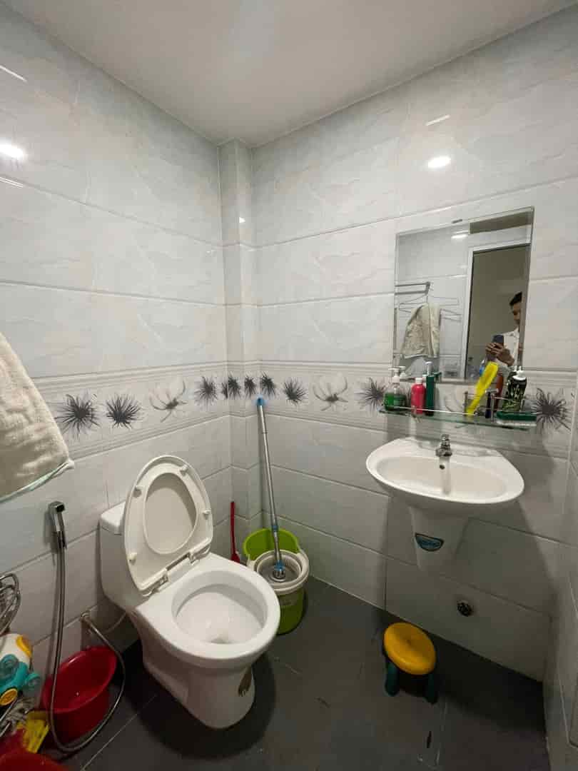 Tân Bình, cách 3 căn ra mặt tiền, 48m2, 3 tầng, nhỉnh 3 tỷ, nhà đẹp ở ngay