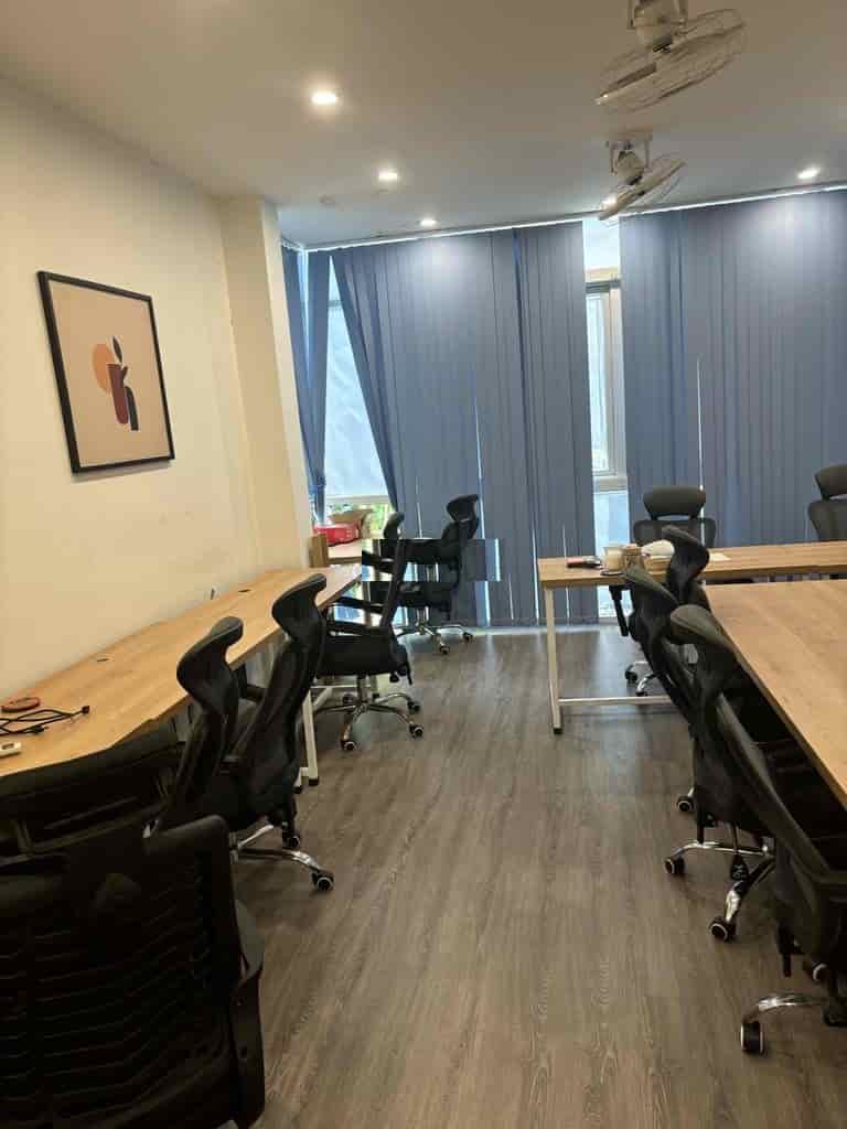 Tòa nhà mt khu sân bay, 1 hầm 5 tầng, 5 phòng, full nội thất