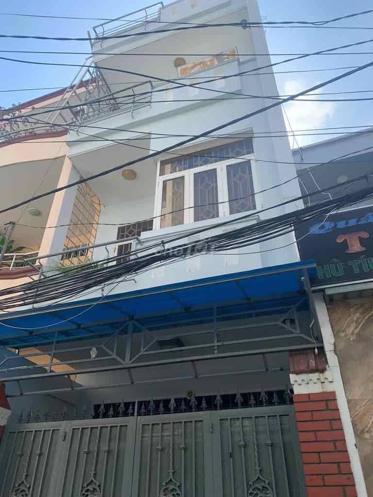 Cho thuê nhà 1 trệt 2 lầu sân thượng gần ngã 3 Âu Cơ, Ba Vân