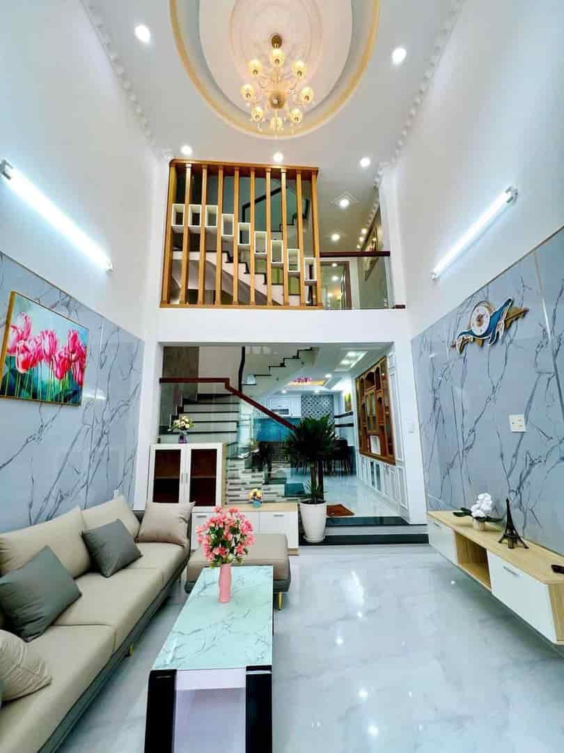 Nhà mới đẹp, 42m2, hẻm xe tải thông, gần chợ Phạm Văn Bạch, Gò Vấp, full nội thất vào ở ngay