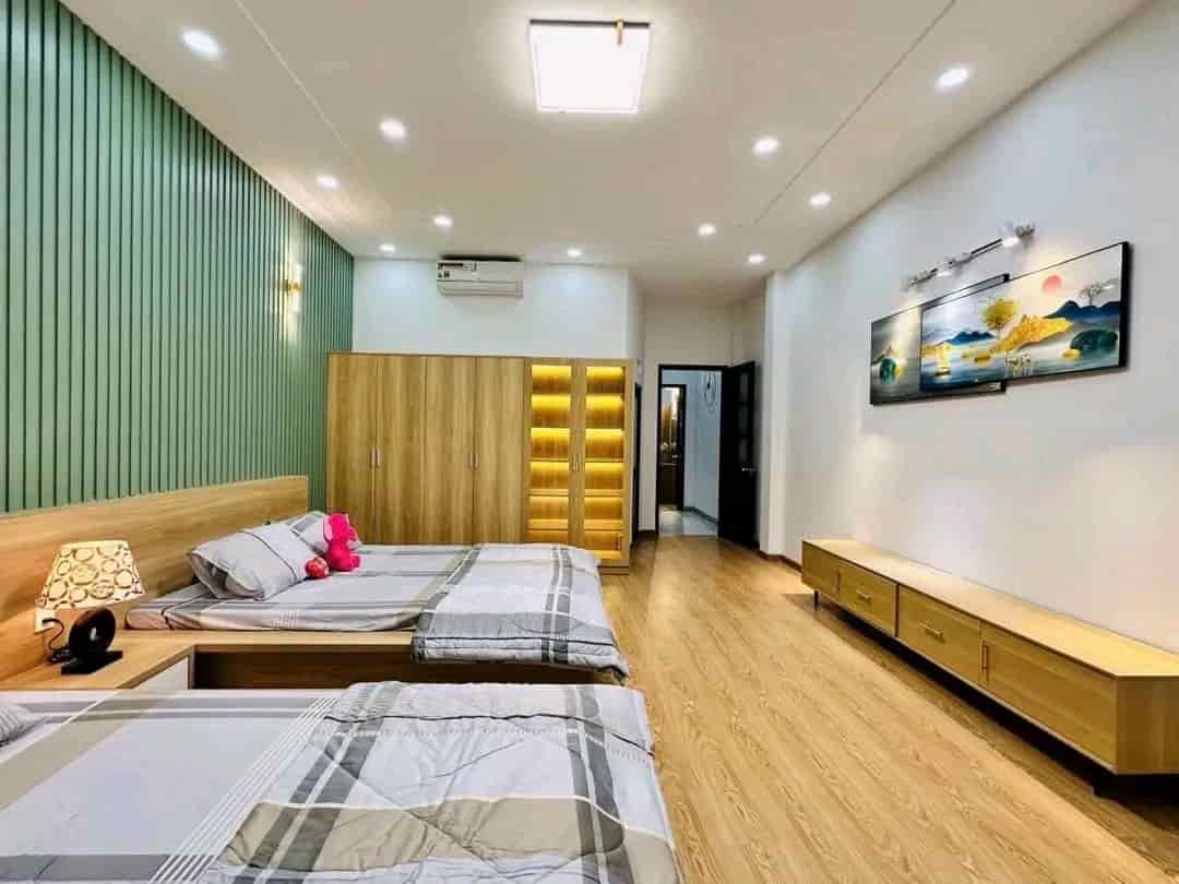 Nhà đẹp, xây 2 tầng 54m2 Cù Lao, Phú Nhuận, ra BV Đa Khoa Hoàn Mỹ 100m, bán 3 tỷ 550 cho thuê 20tr/tháng