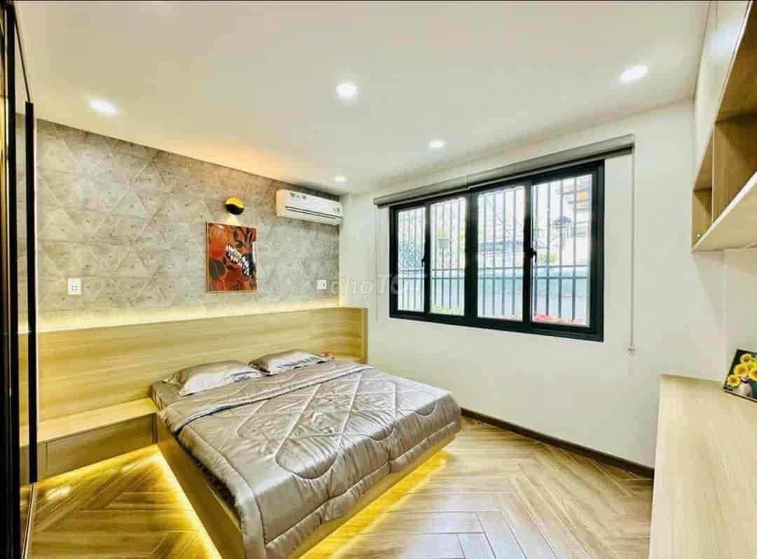 Siêu phẩm nhà 55m2 Cống Lở, Tân Bình giá 2 tỷ 250tr. Cho thuê 14tr/tháng, tặng lại nội thất