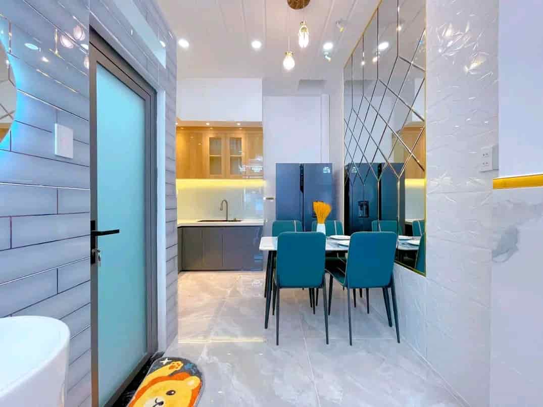 Chủ bán nhà 3 tầng 40m2, Lê Văn Sỹ Phú Nhuận, giá 2tỷ 150, gần Nhà Thờ Ba Chuông, có sổ sẵn