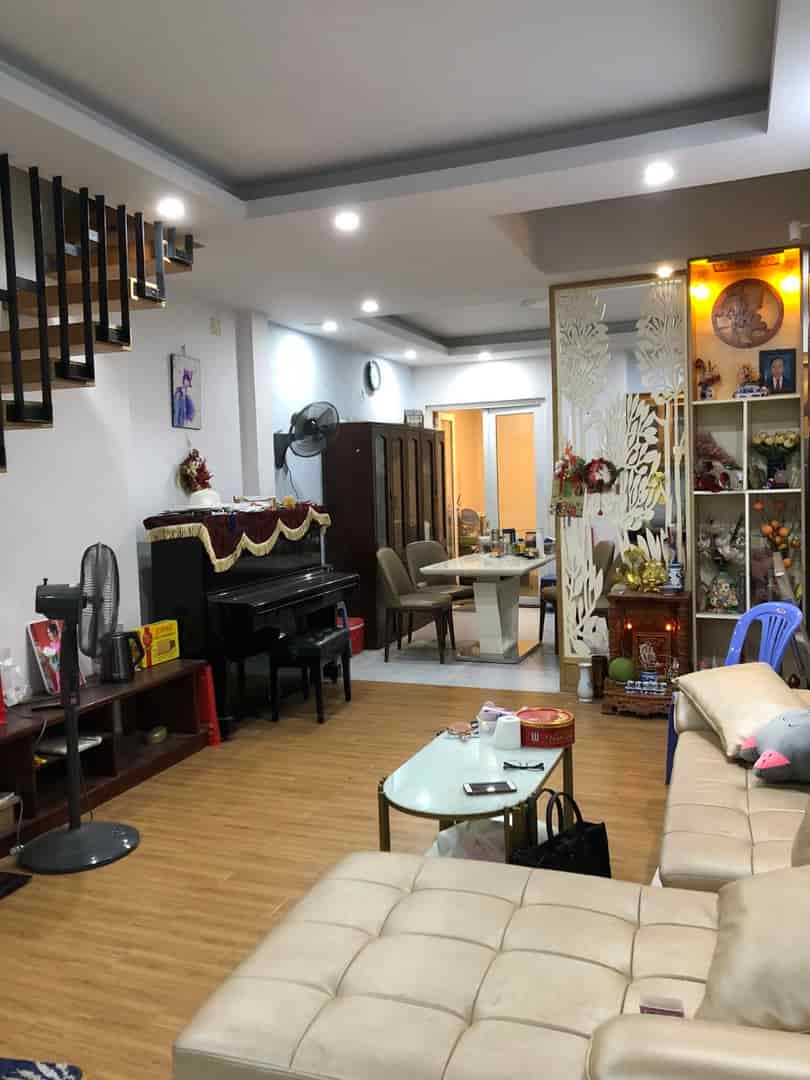 Bán nhà gần Vạn Phúc City, Hiệp Bình Phước, Thủ Đức, 74m2, 2 tầng, hoàn công chuẩn chỉnh