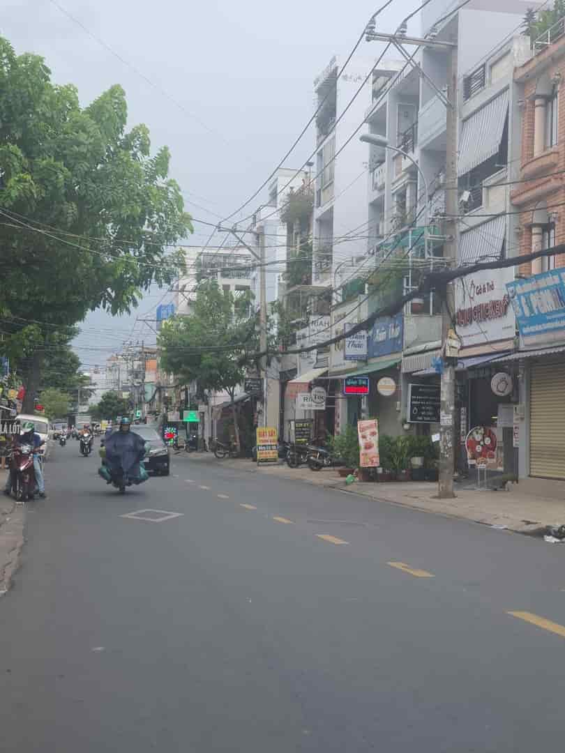 Thanh lý tài sản, bán nhà mặt tiền quận Tân Phú, gần Aeon Mall, 4x18m