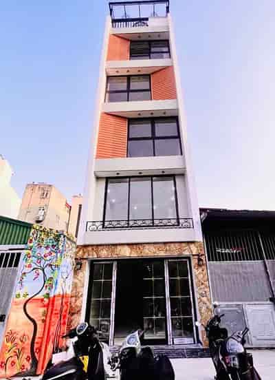 Bán nhà 6 tầng Ngô Gia Tự, DT 51m2 x 4.1m, thang máy, gara, kinh doanh, vỉa hè rộng