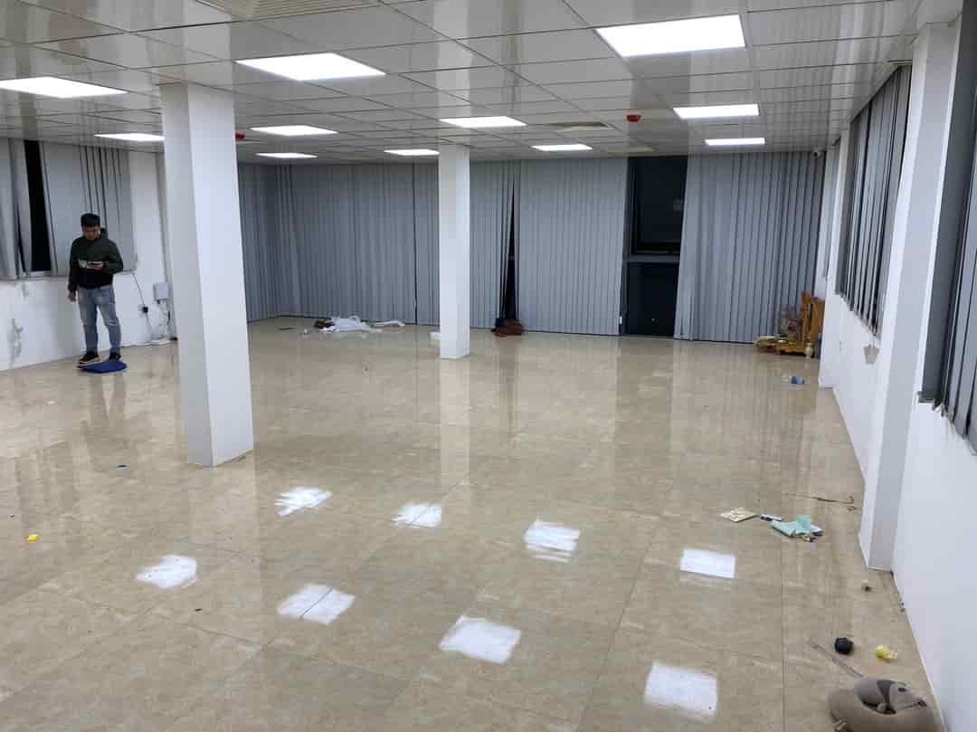 Cho thuê văn phòng phố Lê Văn Lương 80m2, 16tr/tháng, 100m2, 23tr/tháng